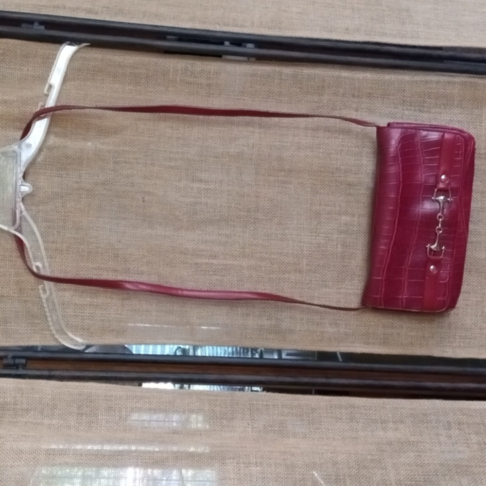 Crossbody/ Shoulder strap Purse